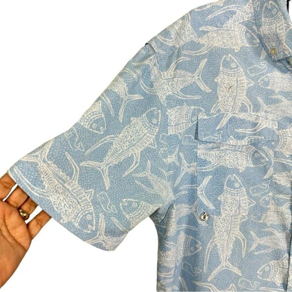 Vineyard Vines Men’s Fishing Shirt Blue Fish Print Vented Performance Medium - Picture 3 of 12